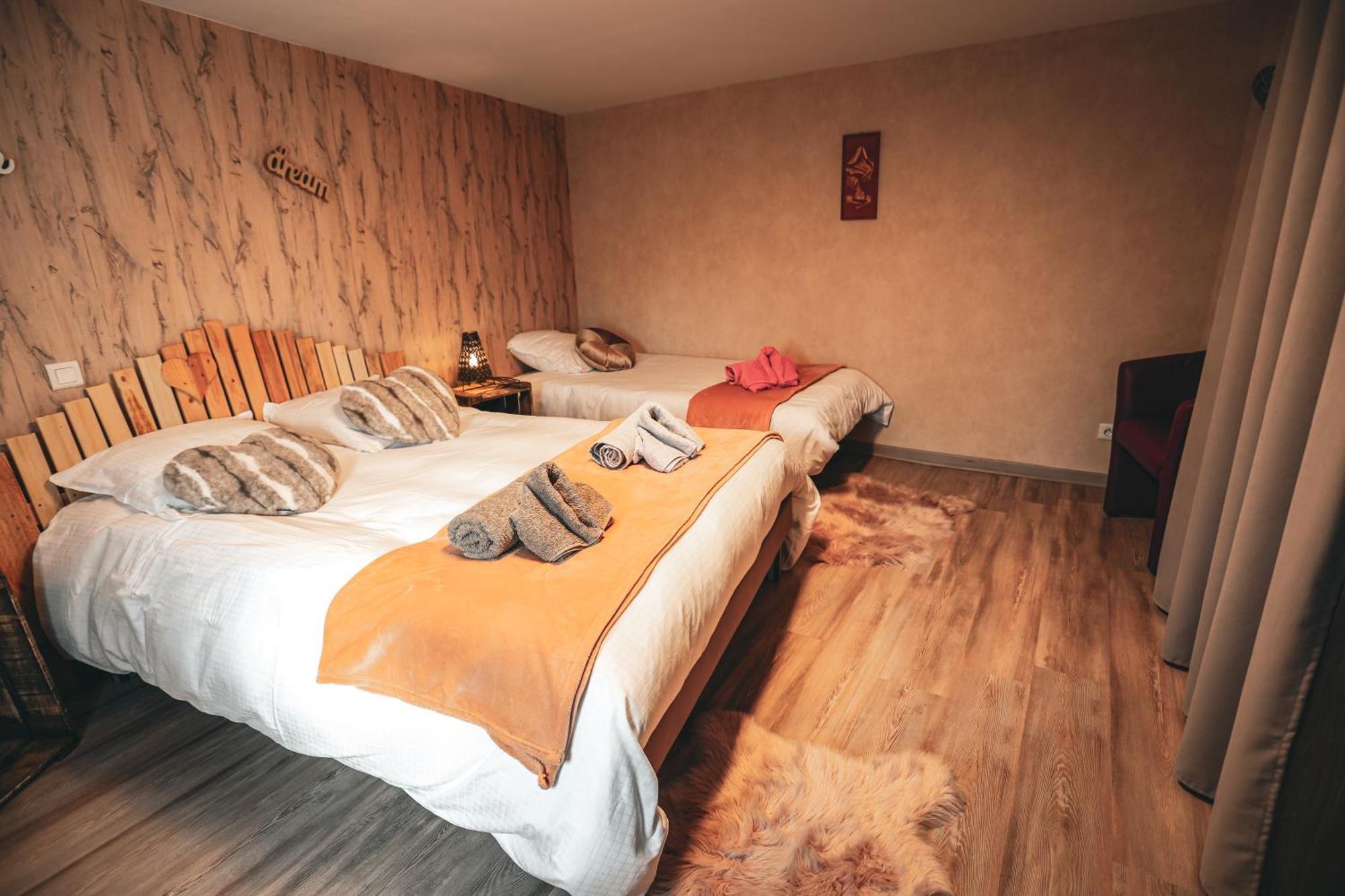 Gite , Au Dormeur Du Val Vireux-Wallerand Exterior photo